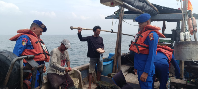 Satpolairud Polres Kepulauan Seribu Gelar Patroli Dialogis Laut