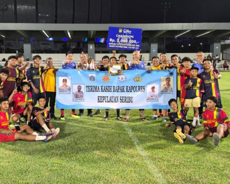 Polres Kepulauan Seribu Gelar Pertandingan Persahabatan Sepak Bola, Perkuat Sinergitas dengan Karang Taruna