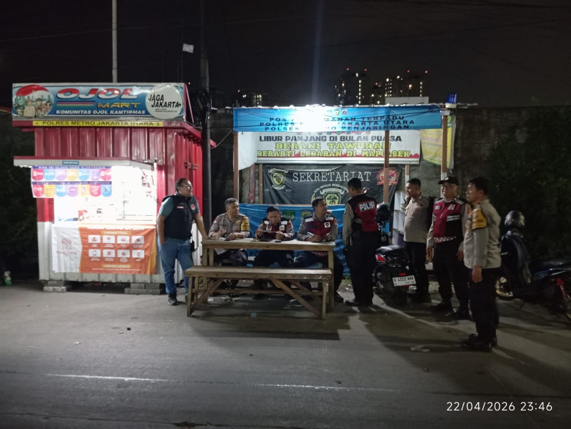 Polsek Metro Penjaringan Intensifkan Patroli Malam Dukung Program Jaga Jakarta dan Jaga Lingkungan