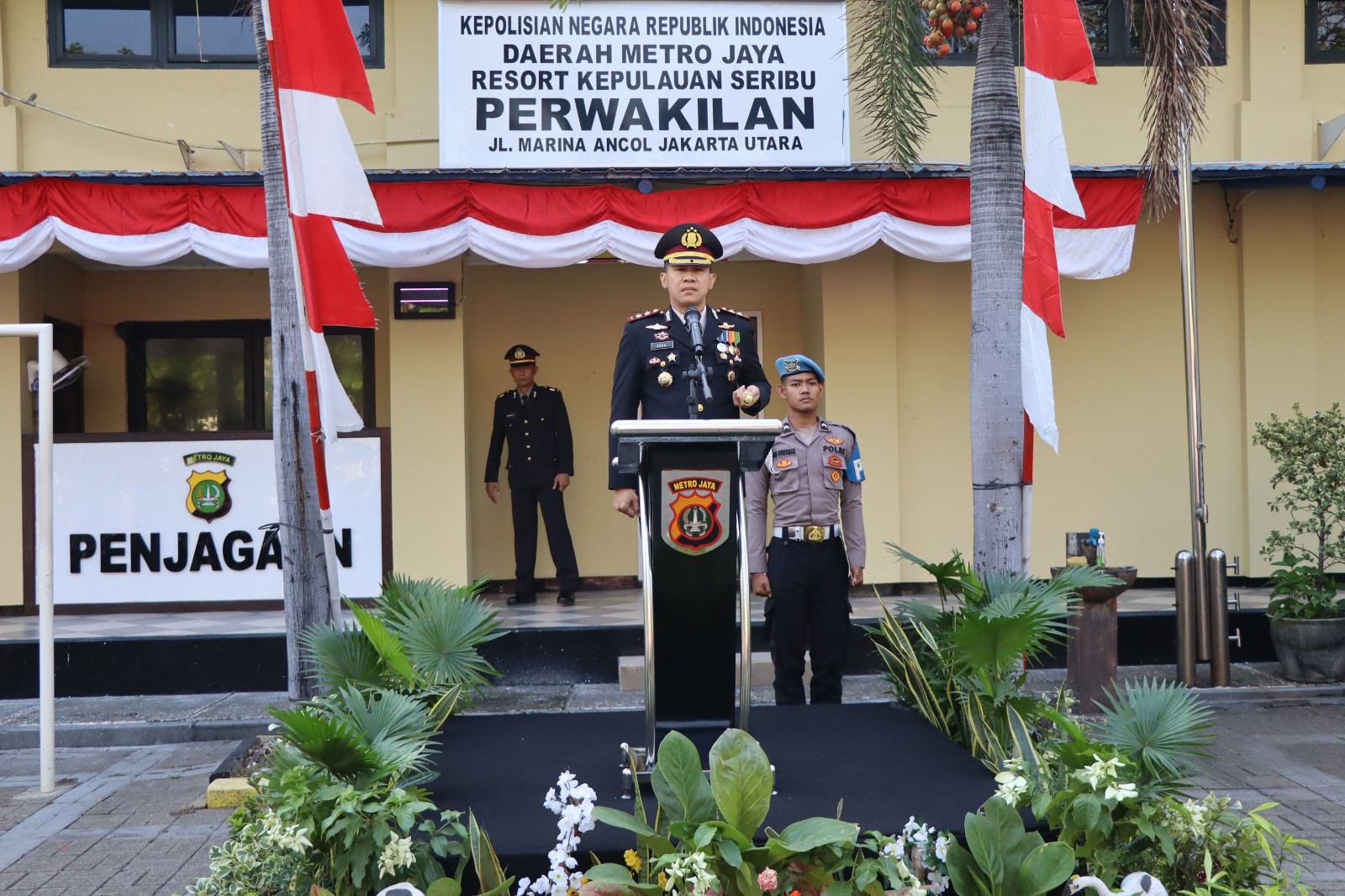 Polres Kepulauan Seribu Gelar Upacara Peringatan HUT RI ke-80 di Marina Ancol