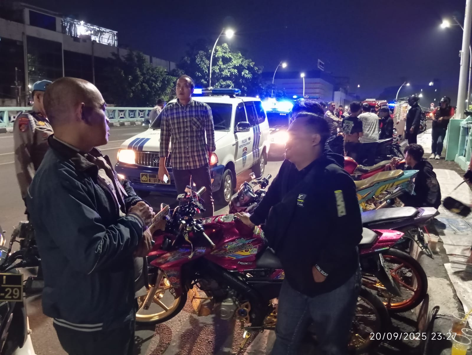 Polsek Metro Penjaringan Gelar Kegiatan Rutin yang Ditingkatkan (KRYD) Demi Jaga Keamanan Warga