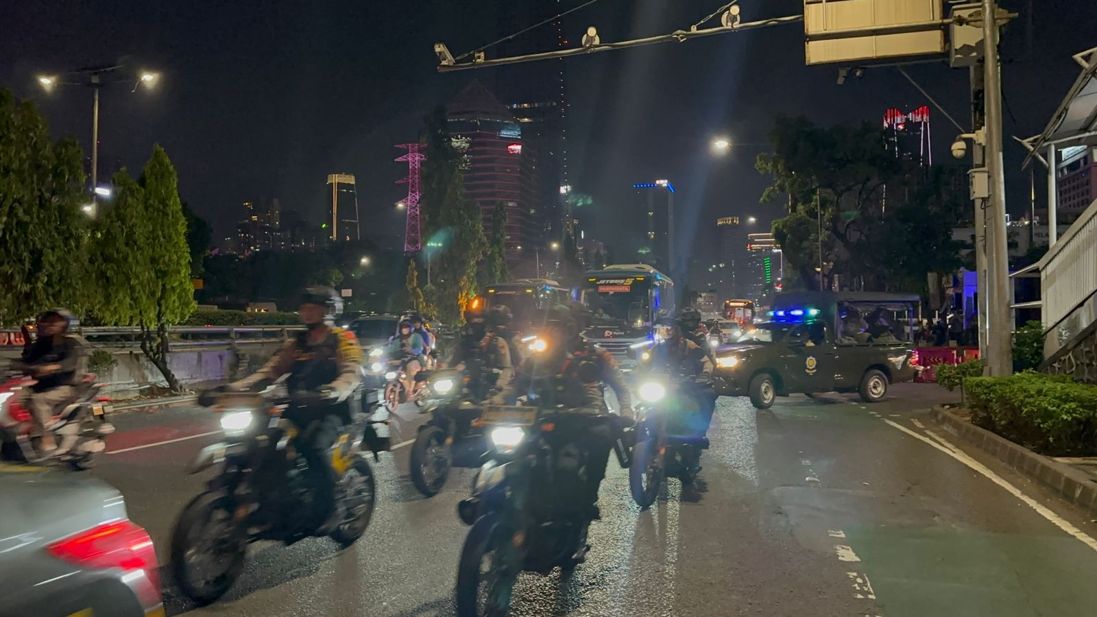 Polda Metro Jaya Gelar Patroli Malam Skala Besar, Sasar Kawasan Blok M hingga Ragunan