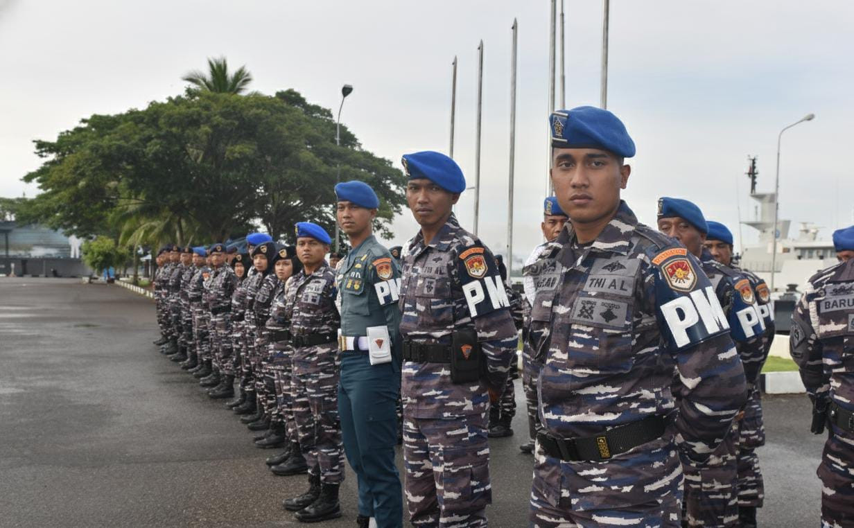 Wadan Kodaeral I Pimpin Apel Khusus HUT Kesehatan TNI AL