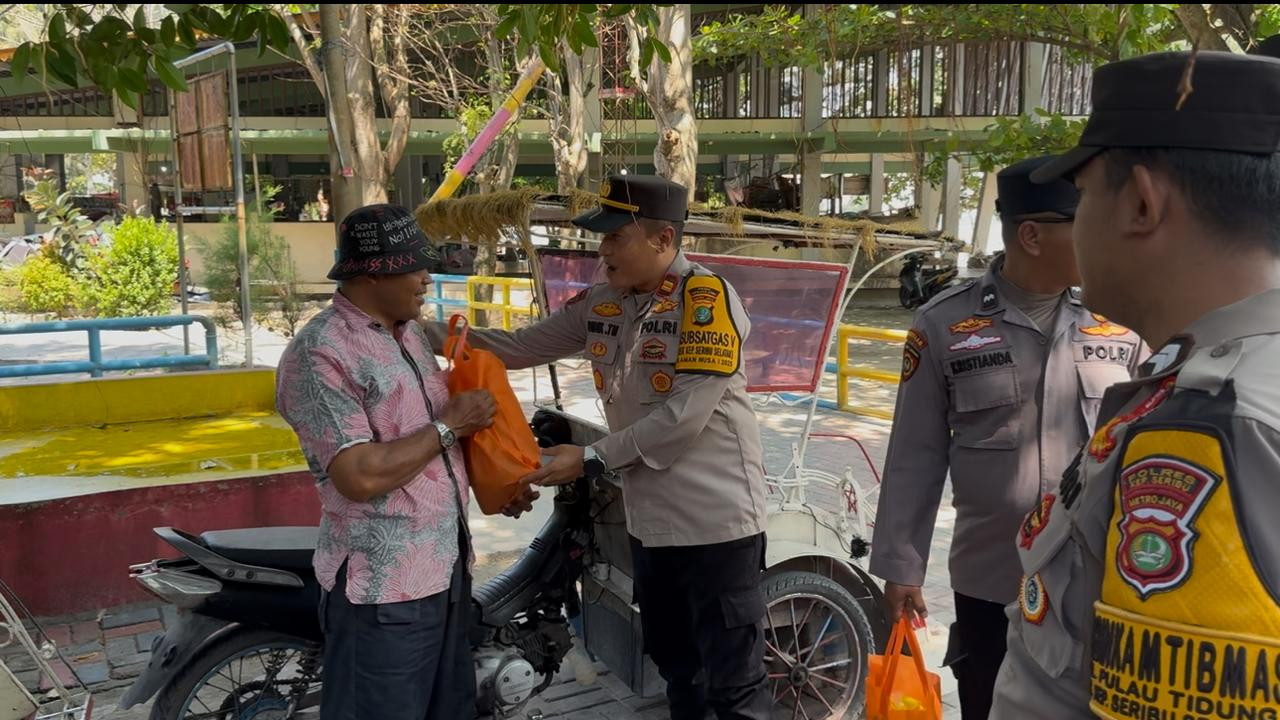 Polsek Kepulauan Seribu Selatan Gelar Jumat Peduli di Pulau Tidung