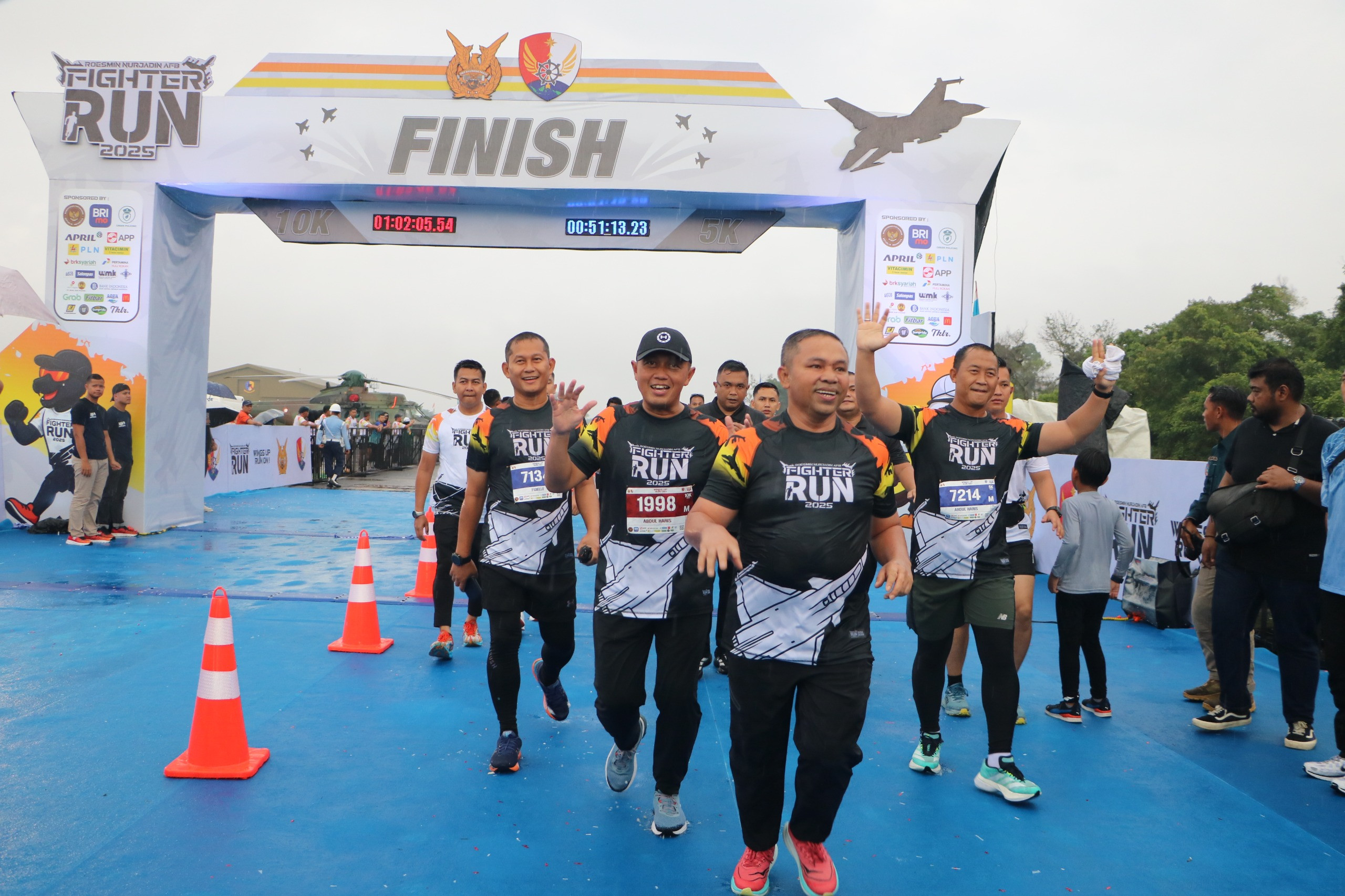 Semangat Kebugaran dan Soliditas TNI Bersama Masyarakat, Danlanal Dumai Hadiri Roesmin Nurjadin Fighter Run 2025