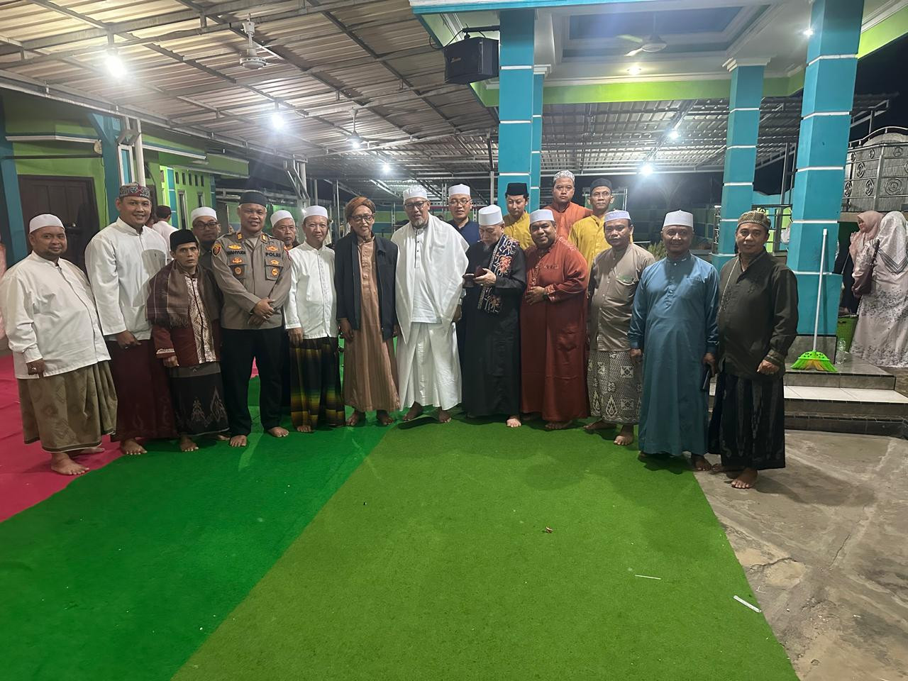 Kapolsek Bekasi Barat Hadiri Pengajian Majelis Taklim As-Salmaniyah Bintara