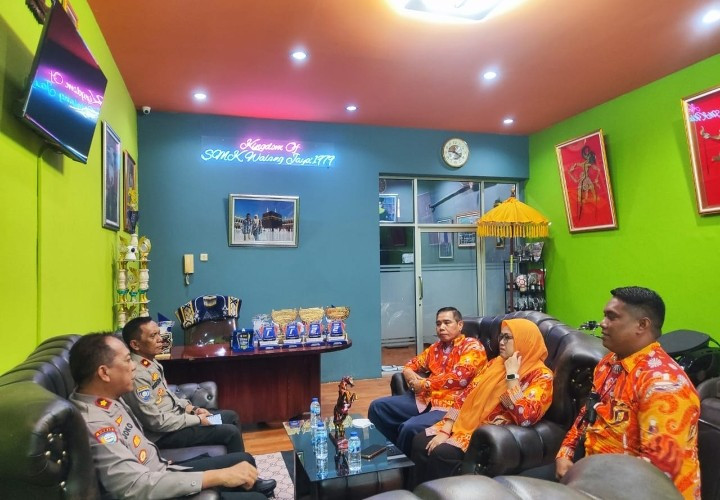 Polres Metro Jakarta Utara Dorong Pelajar SMK Walang Jaya Deklarasi Anti Tawuran