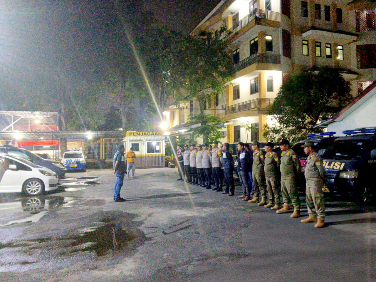 Antisipasi Tawuran dan Kejahatan Jalanan, Tiga Pilar Cilincing Gelar Apel KRYD Tengah Malam