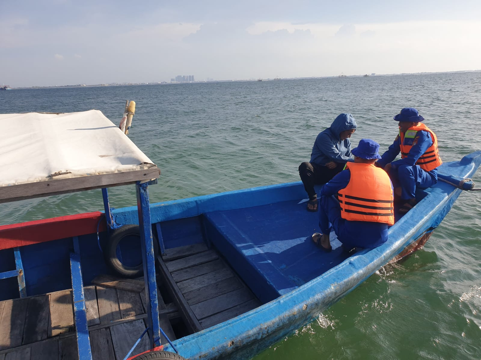 Patroli Dialogis Laut Satpolairud Polres Kepulauan Seribu, Antisipasi Perompakan dan Jaga Kamtibmas Tetap Kondusif