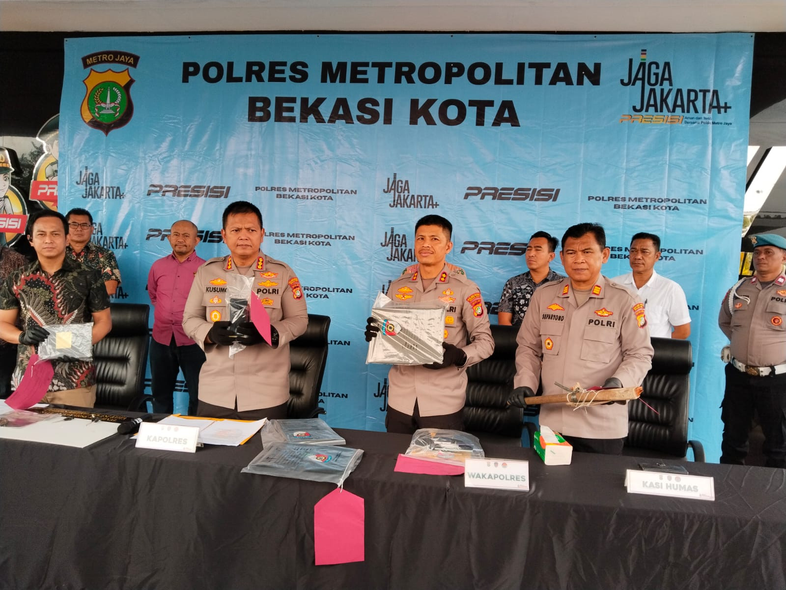 Polres Metro Bekasi Kota Ungkap Pembobolan Rumah Quran di Jatiasih, Dua Pelaku Ditangkap