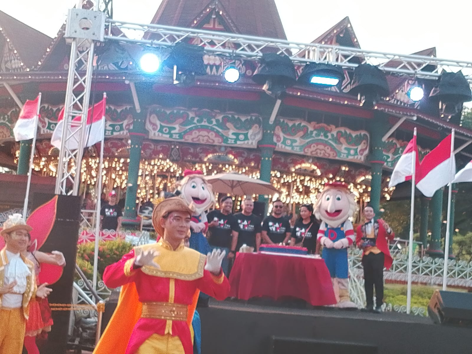 Dufan Ancol Rayakan HUT ke-41, Pengunjung Antusias Nikmati Wahana dan Konser