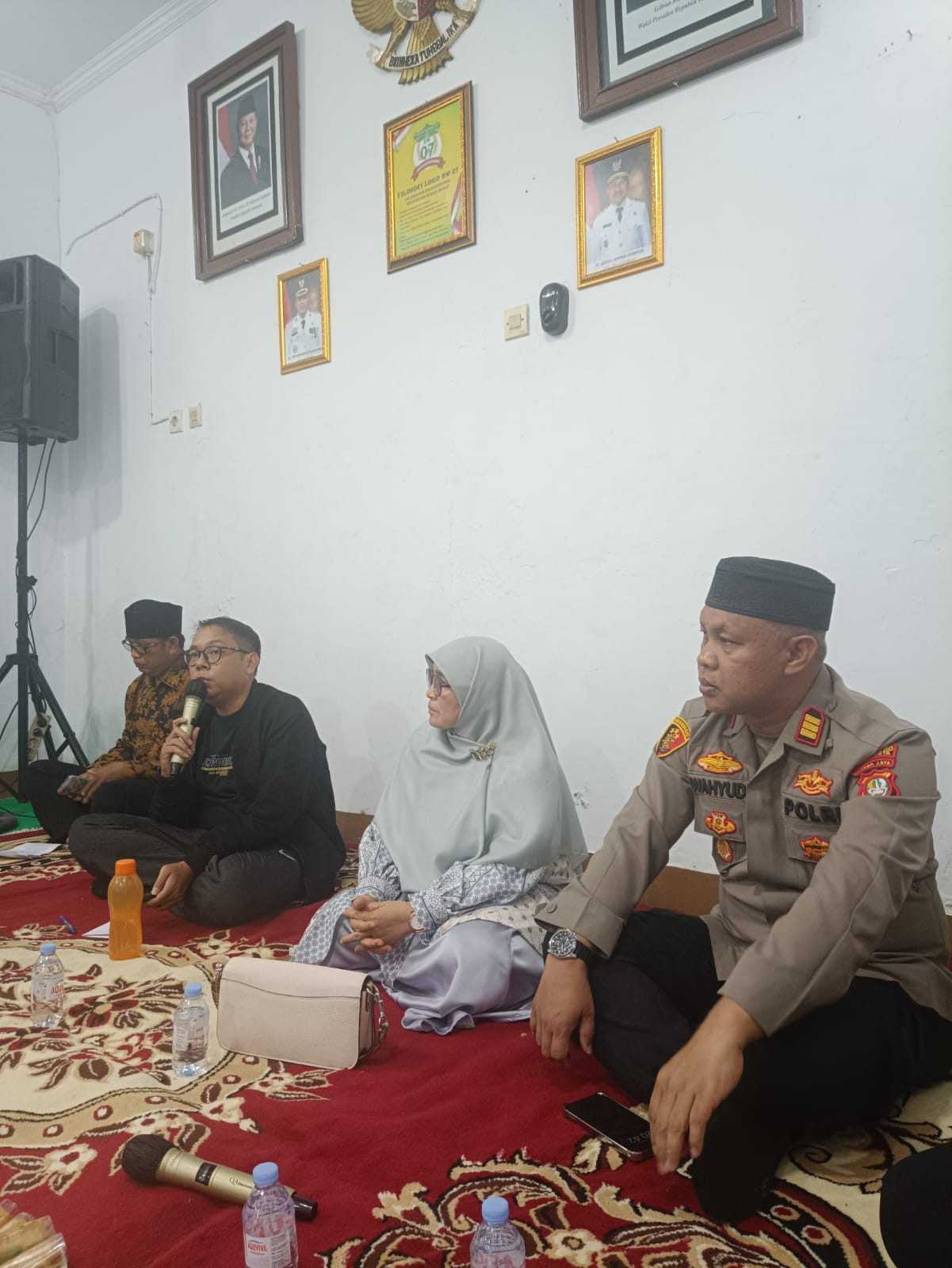Pererat Silaturahmi, Kapolsek Bekasi Barat Hadiri Tasyakuran Milad RW 07: Tegaskan Pentingnya Jaga Kamtibmas Bersama