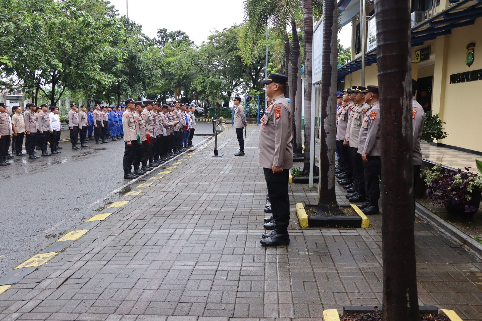 Kapolres Kepulauan Seribu Pimpin Apel Pagi, Tekankan Disiplin dan Integritas Personel di Bulan Ramadhan