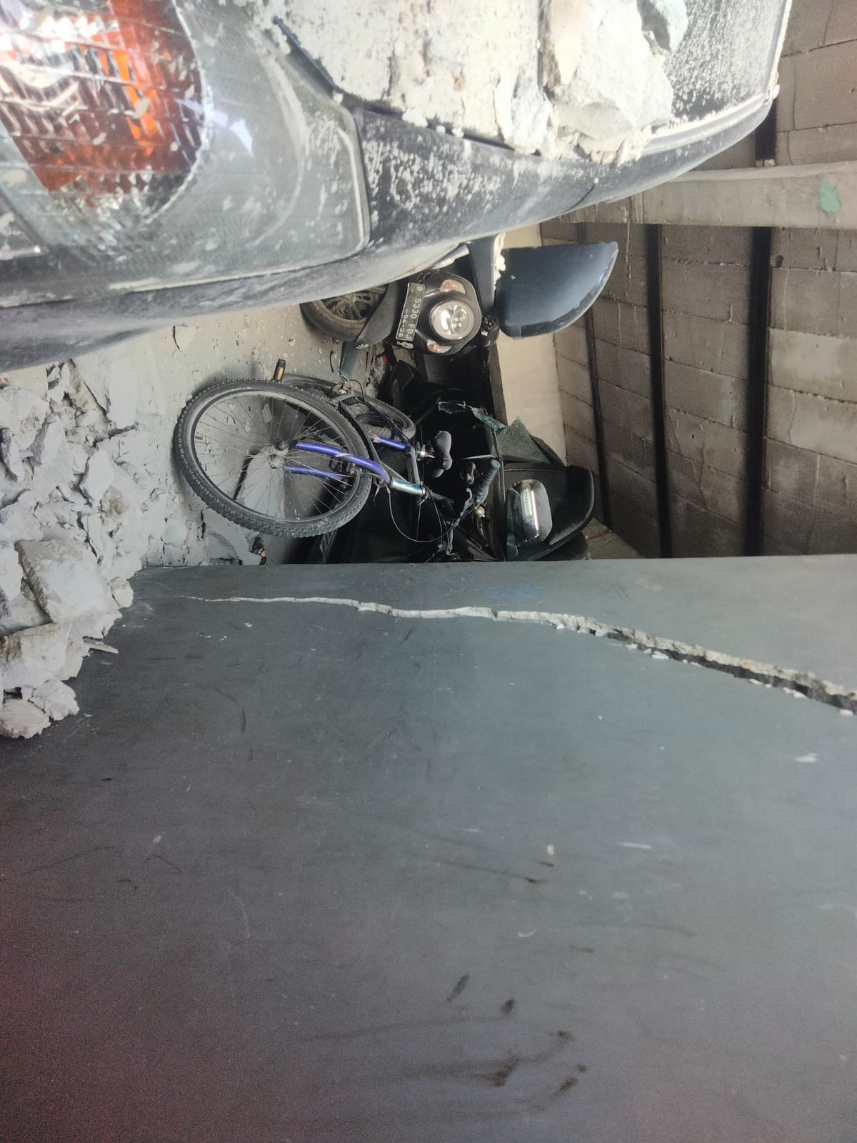 Bangunan Parkir di Koja Ambruk, Polisi Pastikan Tak Ada Korban Jiwa