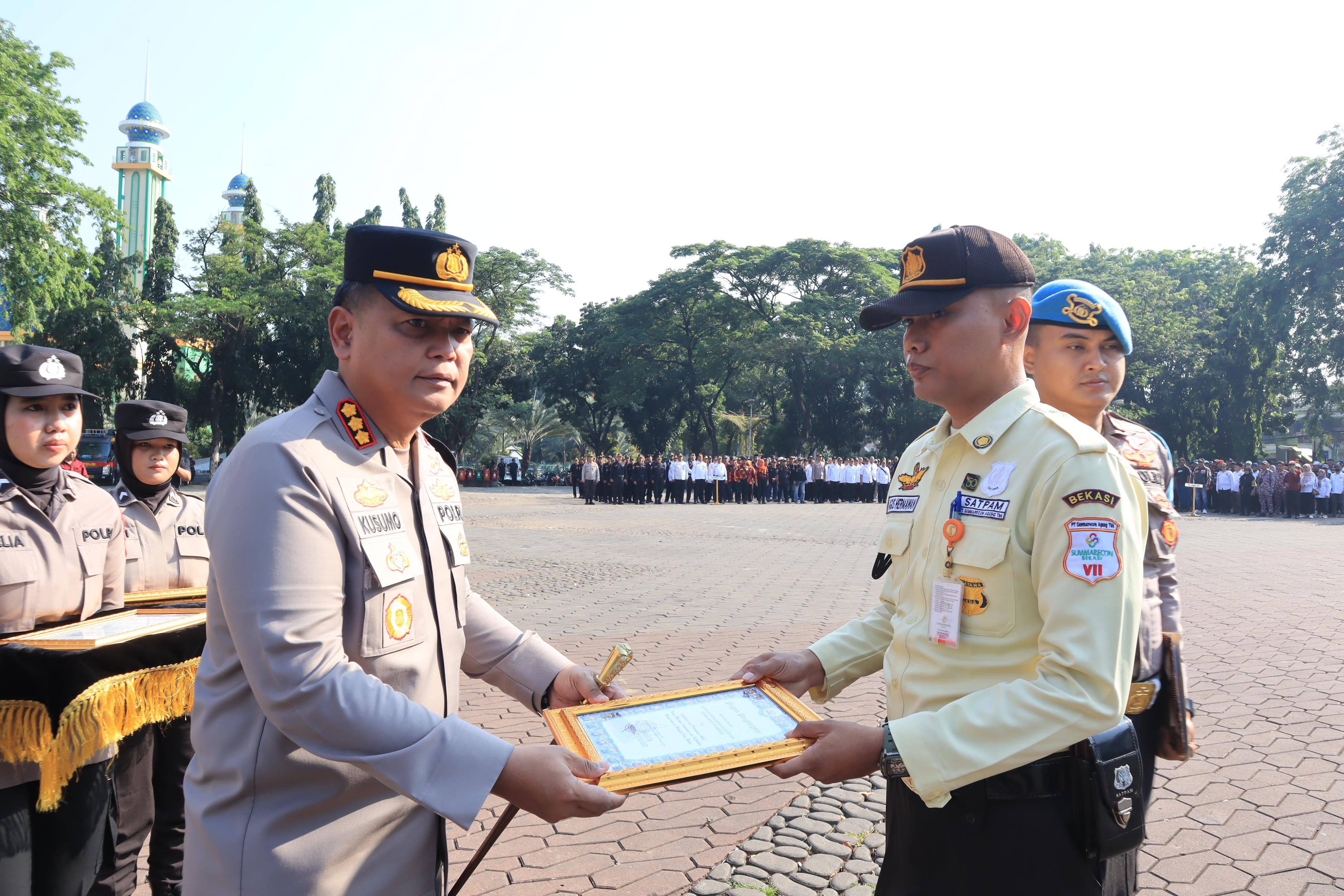 Perkuat Potensi Masyarakat, Kapolres Pimpin Apel Kebangsaan "Jaga Bekasi" Menuju Indonesia Emas