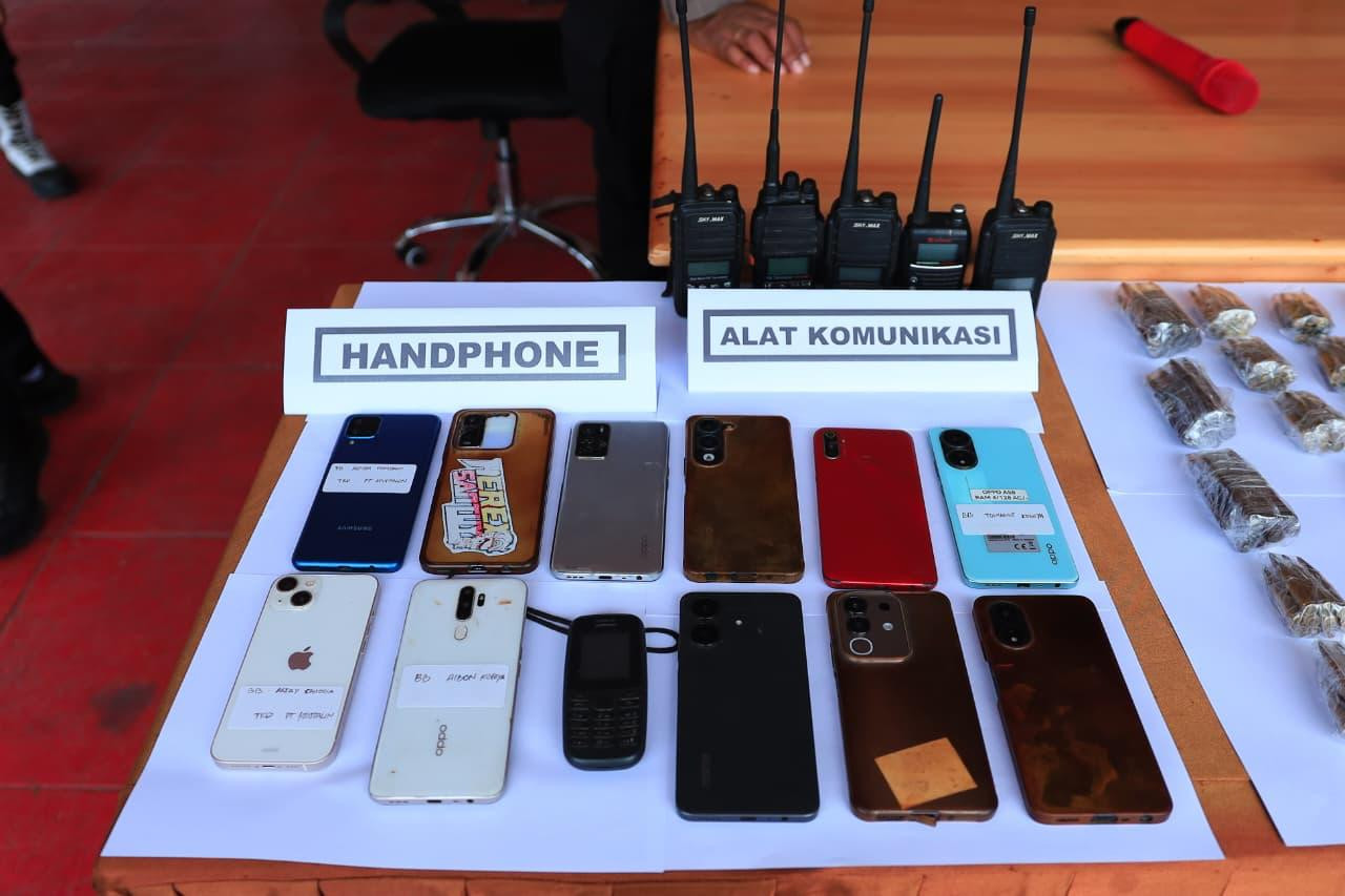 Kamp KKB di Nabarua Dibongkar Aparat Gabungan, Ratusan Amunisi dan Puluhan Juta Rupiah Diamankan