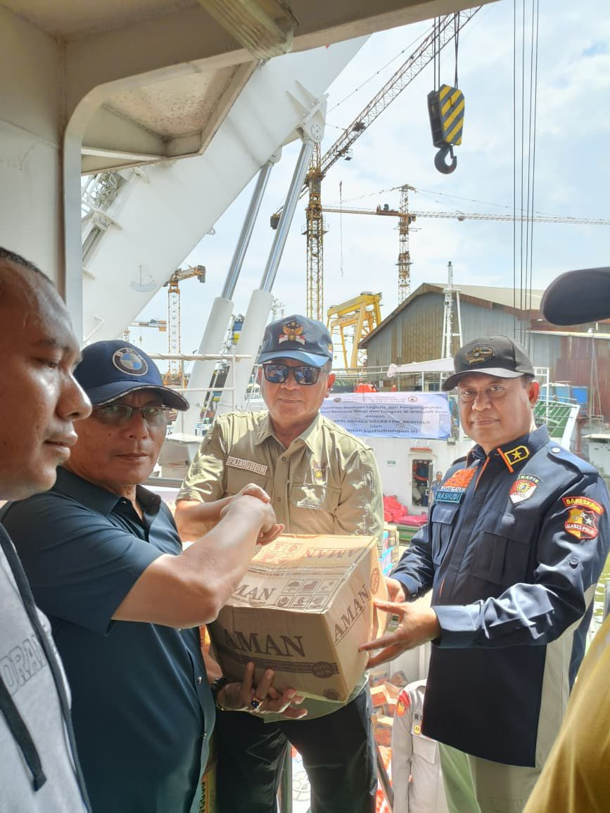 Batalyon Dhira Brata Akpol 1990 Salurkan Bantuan Besar untuk Korban Banjir Bandang dan Longsor di Aceh Tamiang