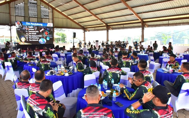 Panglima Kolinlamil Hadiri Kejurnas Adventure Off Road Non Winch Garuda Prima 4x4 Piala Panglima TNI