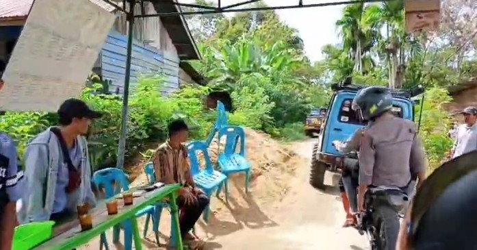 Polres Bener Meriah dan Brimob Pasang Tali Sling, Akses Warga Tiga Desa Kembali Terhubung