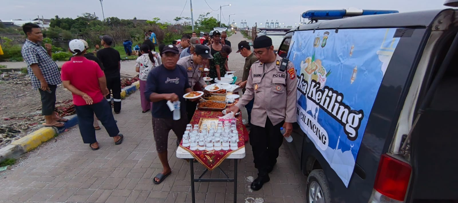 Polsek Cilincing Gelar Buka Puasa Keliling Bersama Warga, Perkuat Sinergi dan Sampaikan Pesan Kamtibmas