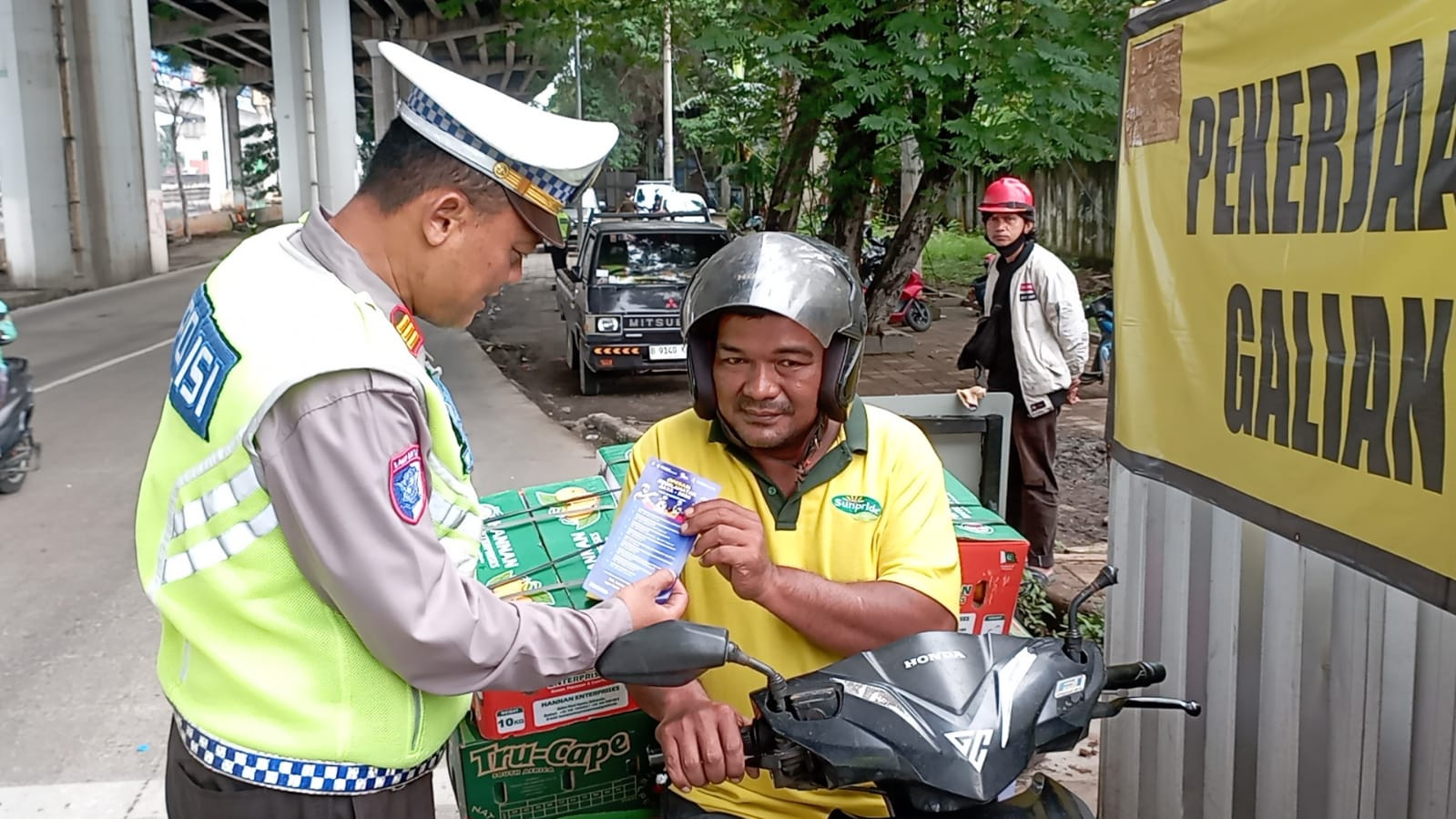 Satlantas Polres Metro Jakarta Utara Sosialisasikan Operasi Keselamatan Jaya 2026 di Ancol