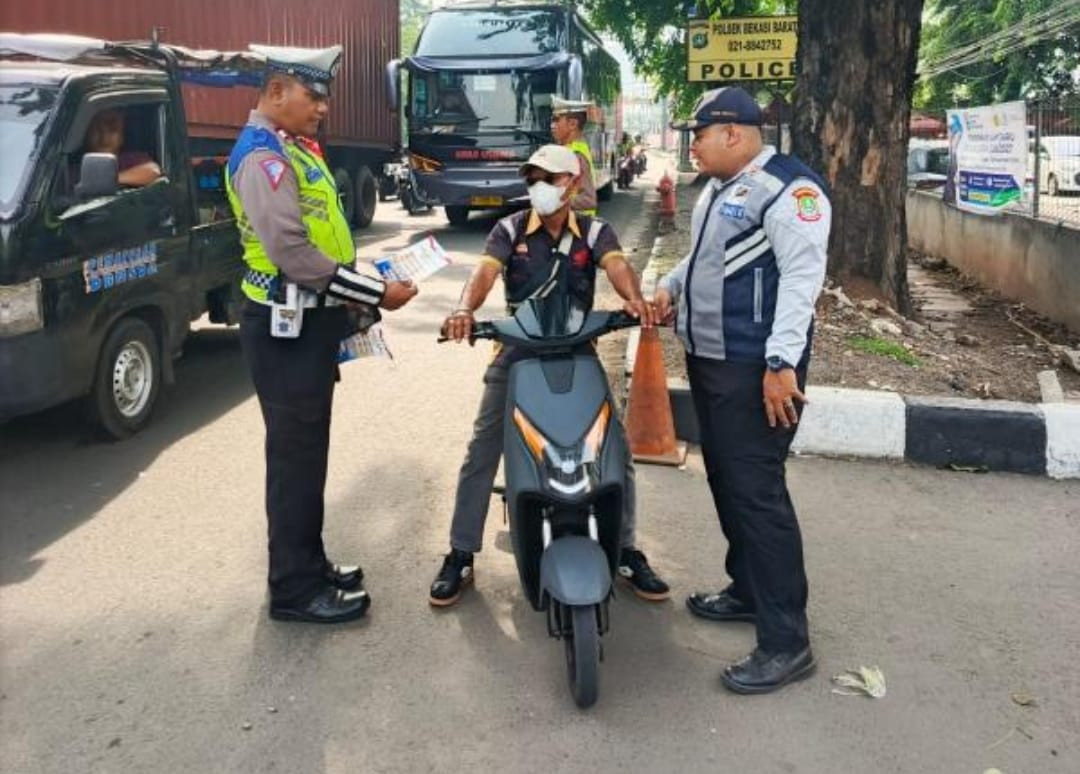 Secara Humanis dan Tegas, Polsek Bekasi Barat Gelar Operasi Zebra Jaya 2025