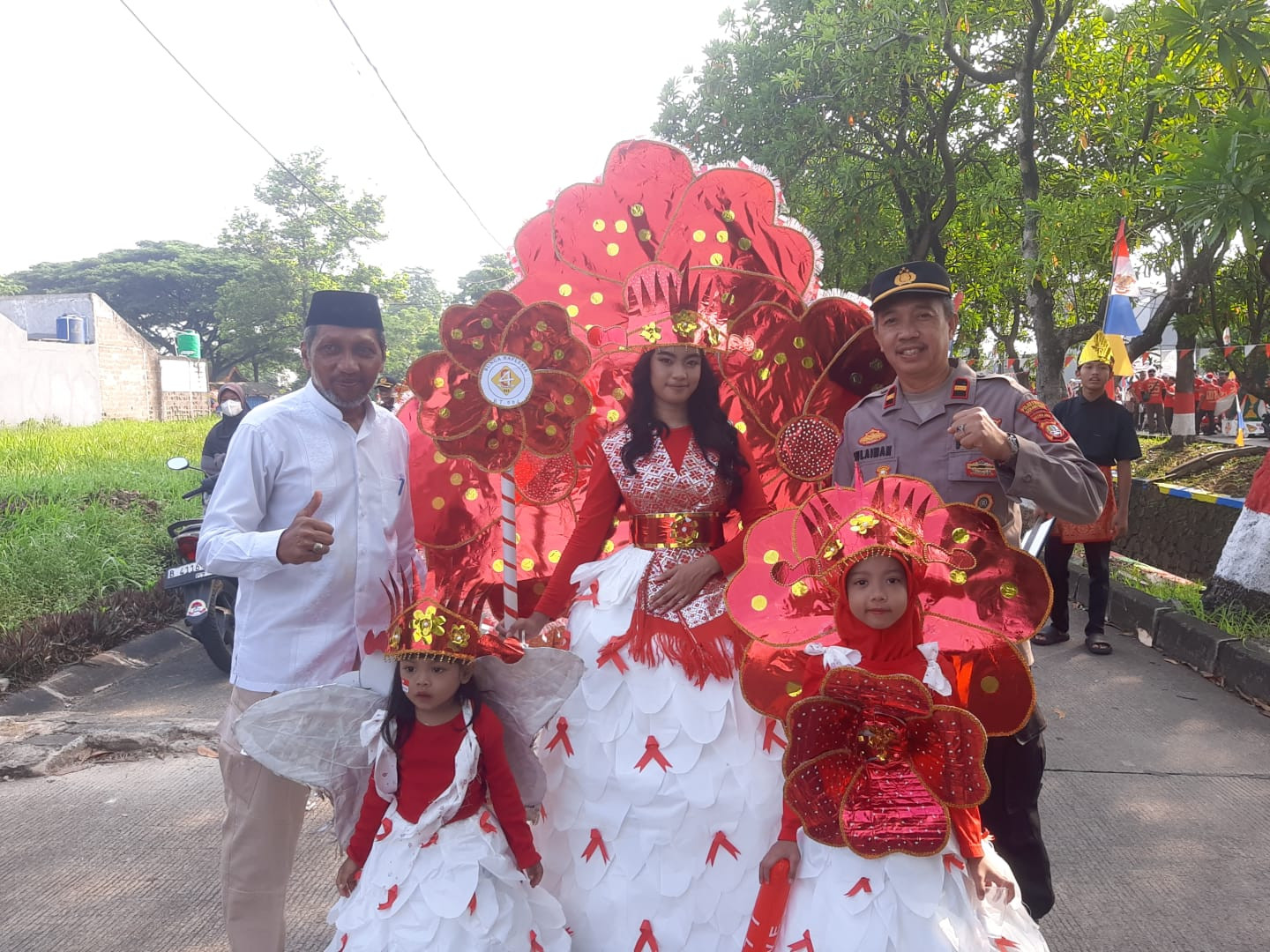 Karnaval dan Jalan Sehat HUT RI Ke-80 Cimuning
