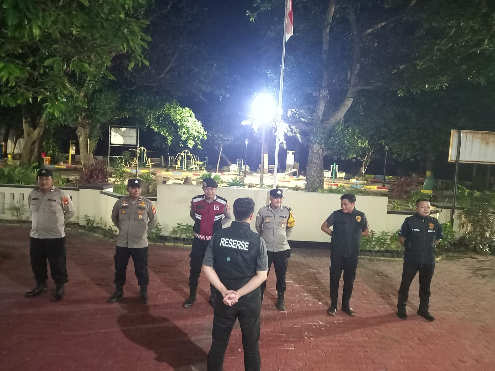 Perkuat Patroli 3C dan Layanan 110, Polsek Kepulauan Seribu Selatan Jaga Kondusivitas Kamtibmas di Pulau Tidung