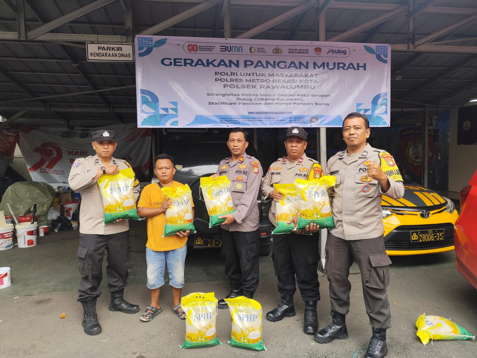 Polsek Medansatria Gelar Gerakan Pangan Murah Polri, Warga Antusias Serbu Beras & Minyak Murah