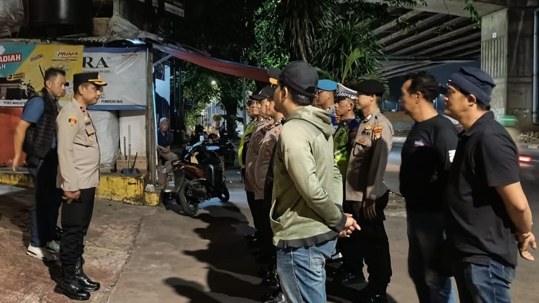 Polsek Bekasi Selatan Gelar Patroli Skala Besar, Jaga Stabilitas Kamtibmas