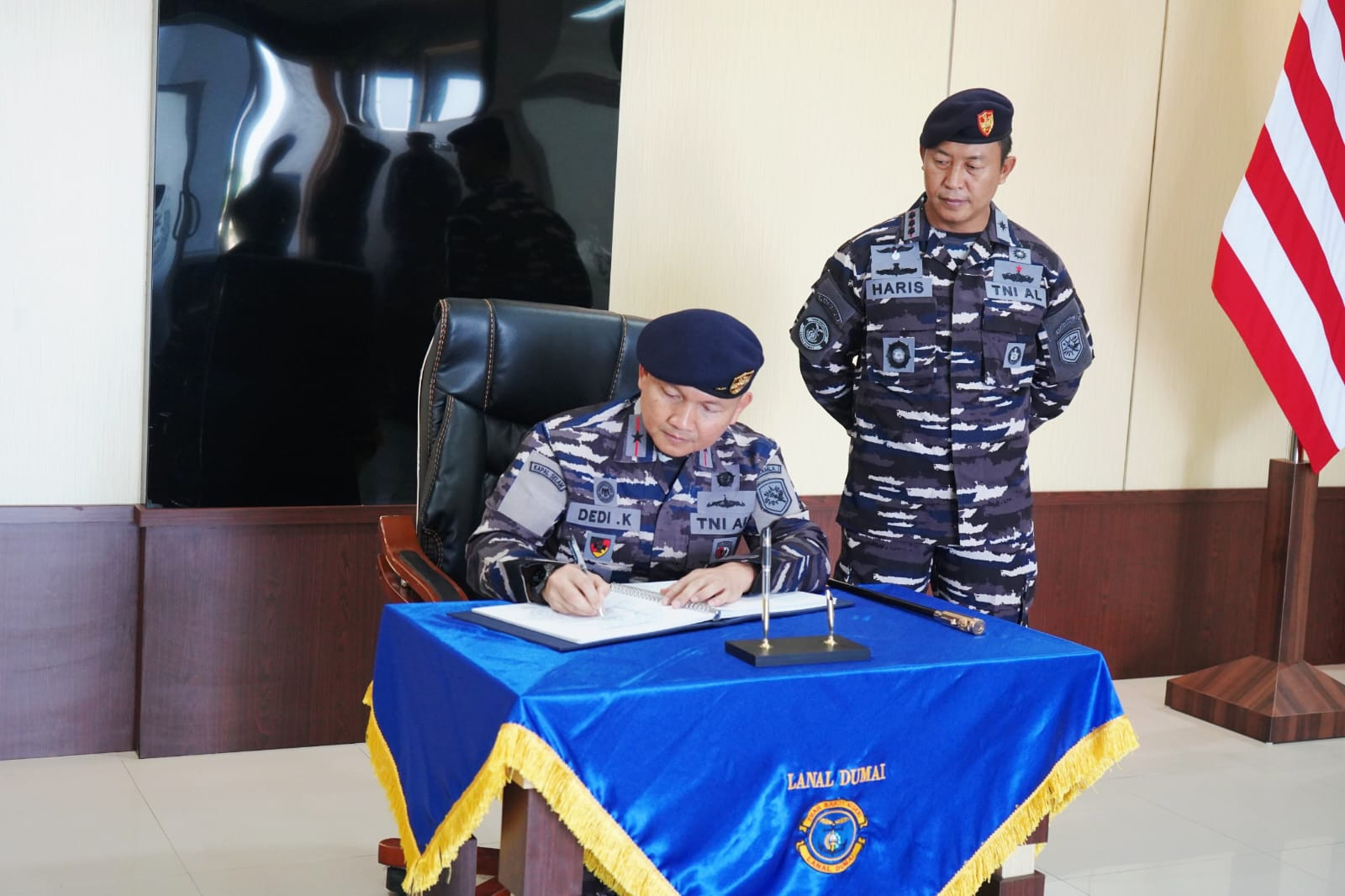 Perkuat Sinergi dan Koordinasi Pengamanan Selat Malaka, Danlanal Dumai Sambut Kunjumgan Danguskamla Koarmada I