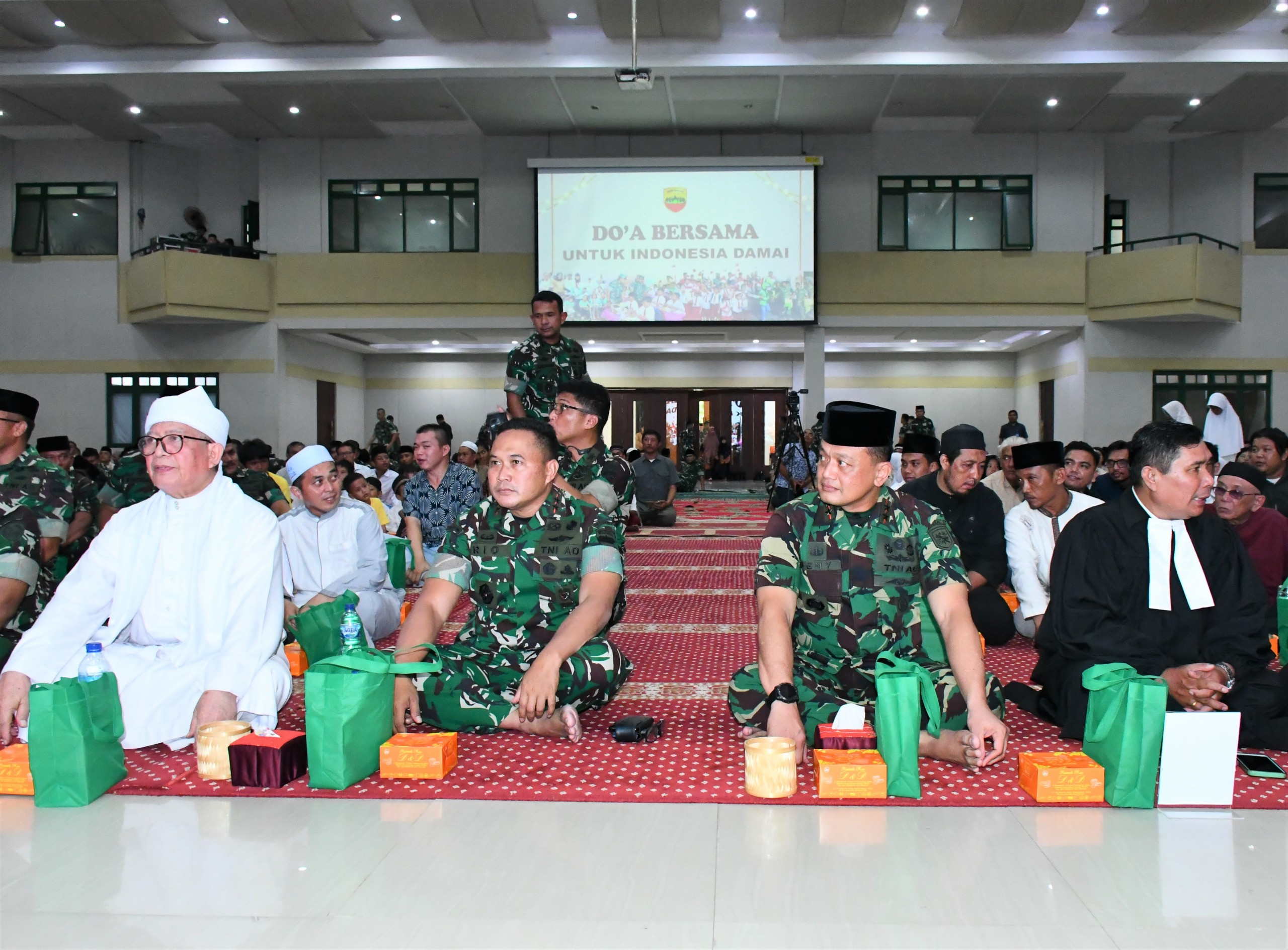 Dukung Terciptanya Keamanan dan Keselamatan Masyarakat Bangsa Indonesia, Komandan Kodaeral I Hadiri Acara Doa Bersama