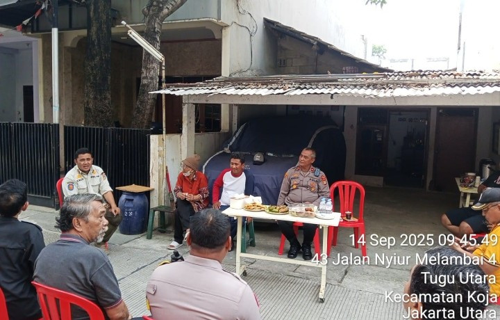 Jaga Jakarta Kapolsek Koja Ngopi Kamtibmas,  Ajak Warga Perkuat Keamanan Lingkungan
