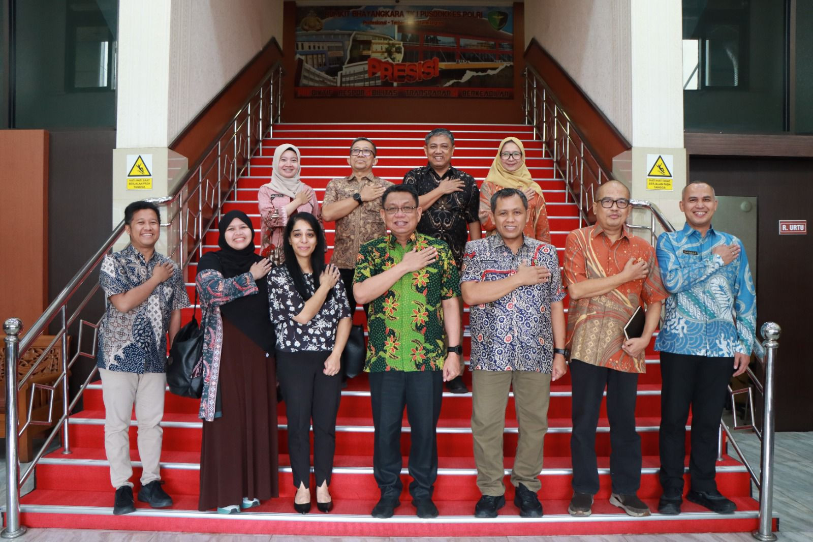 RS BHAYANGKARA TK. I PUSDOKKES POLRI TERIMA KUNJUNGAN KEDUTAAN BESAR INGGRIS DI JAKARTA