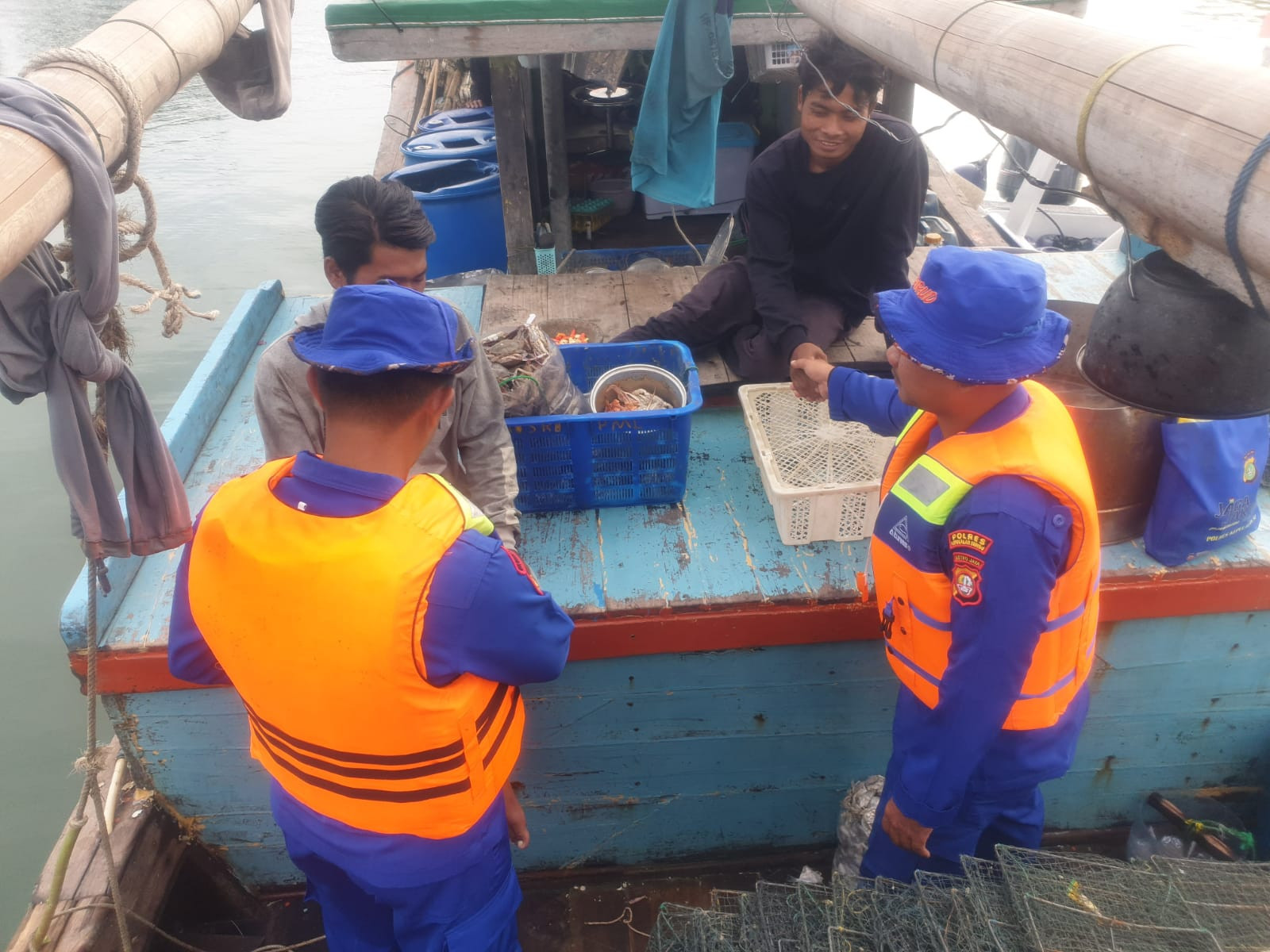 Satpolairud Polres Kepulauan Seribu Gelar Patroli Dialogis Laut, Antisipasi Kejahatan dan Jaga Kamtibmas Perairan