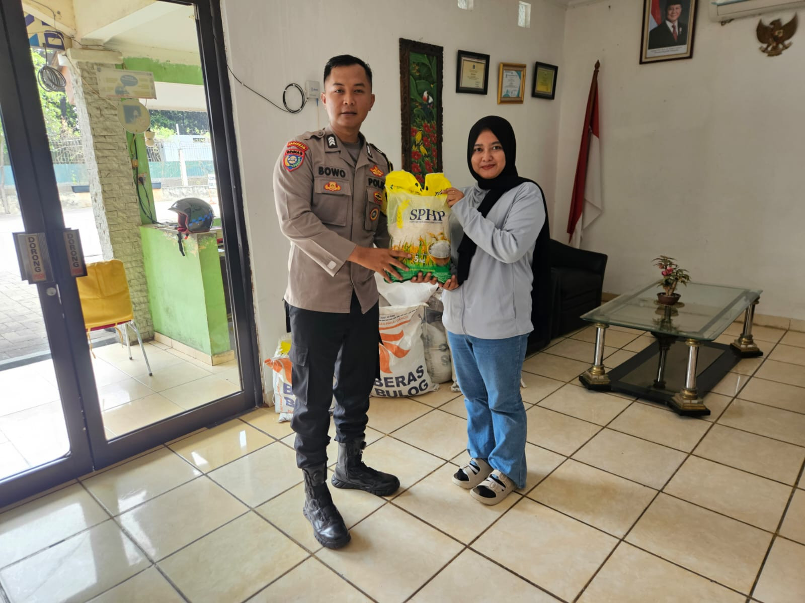 Polsek Kelapa Gading Gelar Gerakan Pangan Murah, Wujud Kepedulian Polri Bantu Warga Hadapi Kenaikan Harga