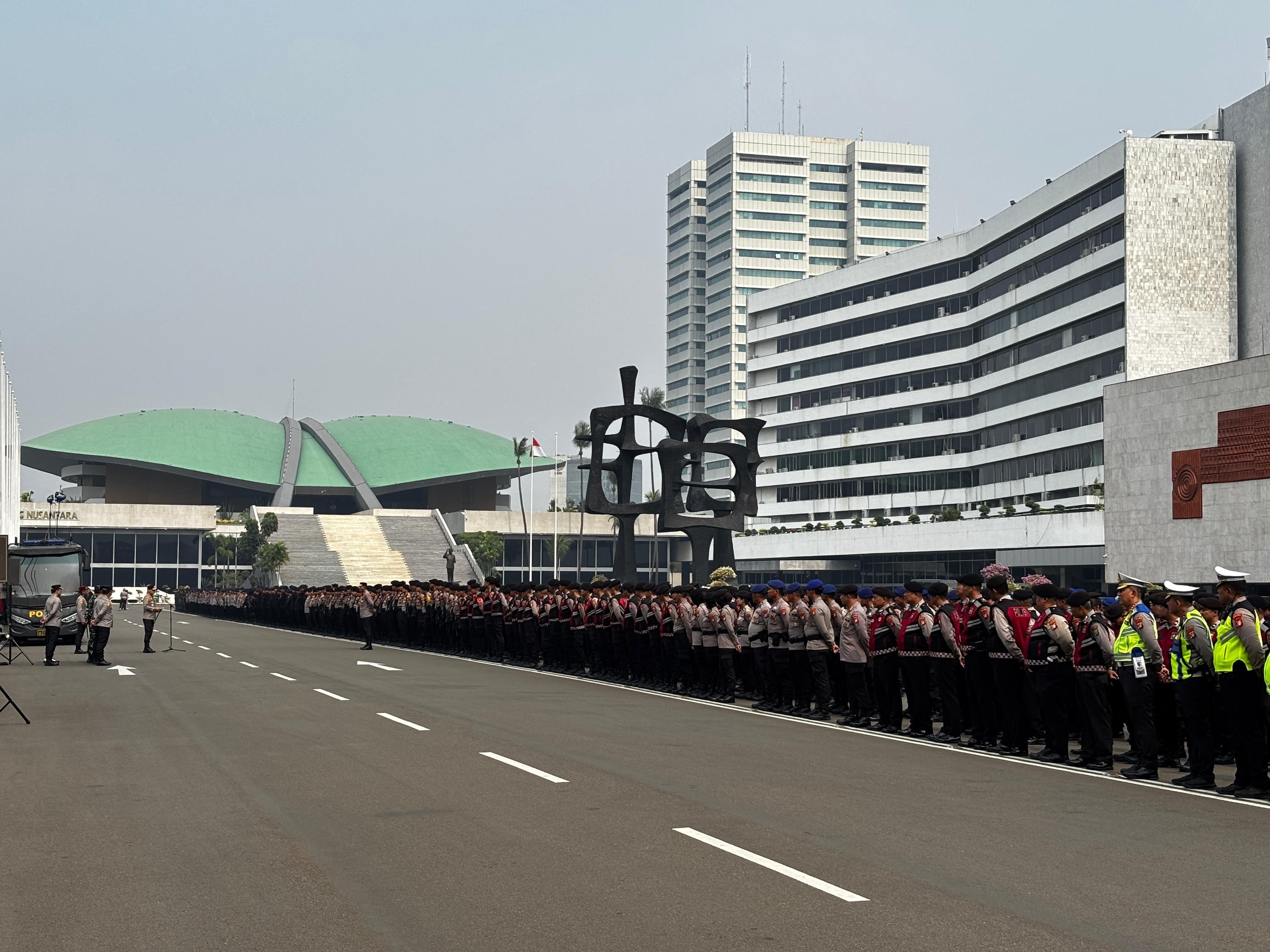 Polda Metro Jaya Siapkan 6.088 Personel, Kapolda Ingatkan Aksi Mahasiswa Dilayani Humanis