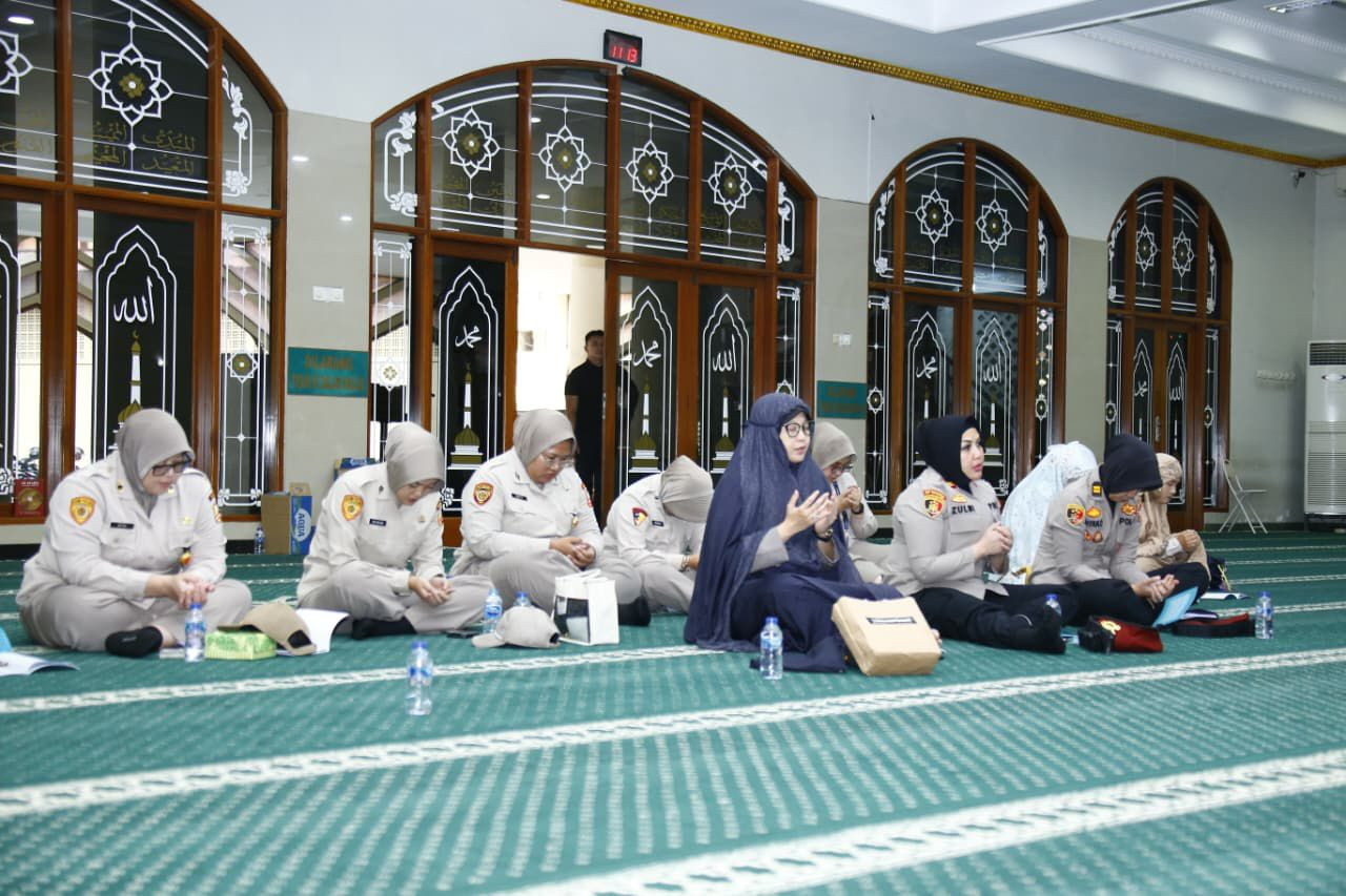 Polri Gelar Dzikir dan Doa Bersama Sambut Hari Bhayangkara ke-80