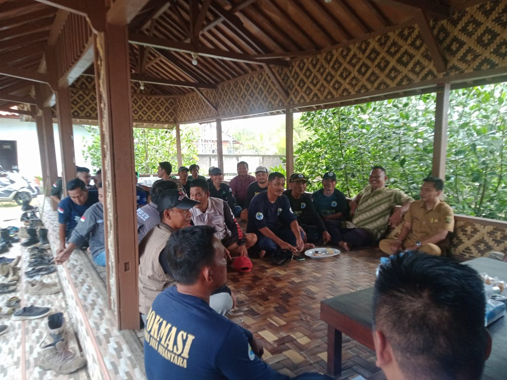 Pangkalan TNI Angkatan Laut Bandung Gelar Sosialisasi Penanaman Mangrove di Wilayah Pesisir Pantai Selatan Jawa Barat