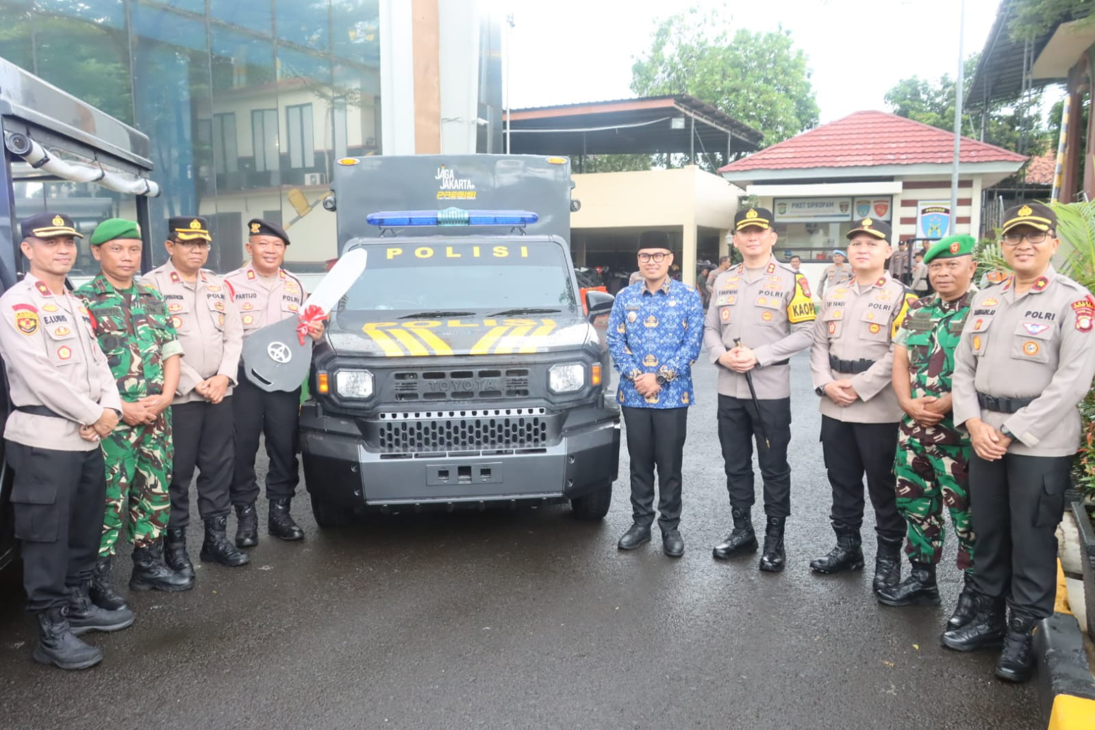 Polres Tangsel Gelar Apel Pasukan Operasi Lilin 2025, Siap Amankan Nataru