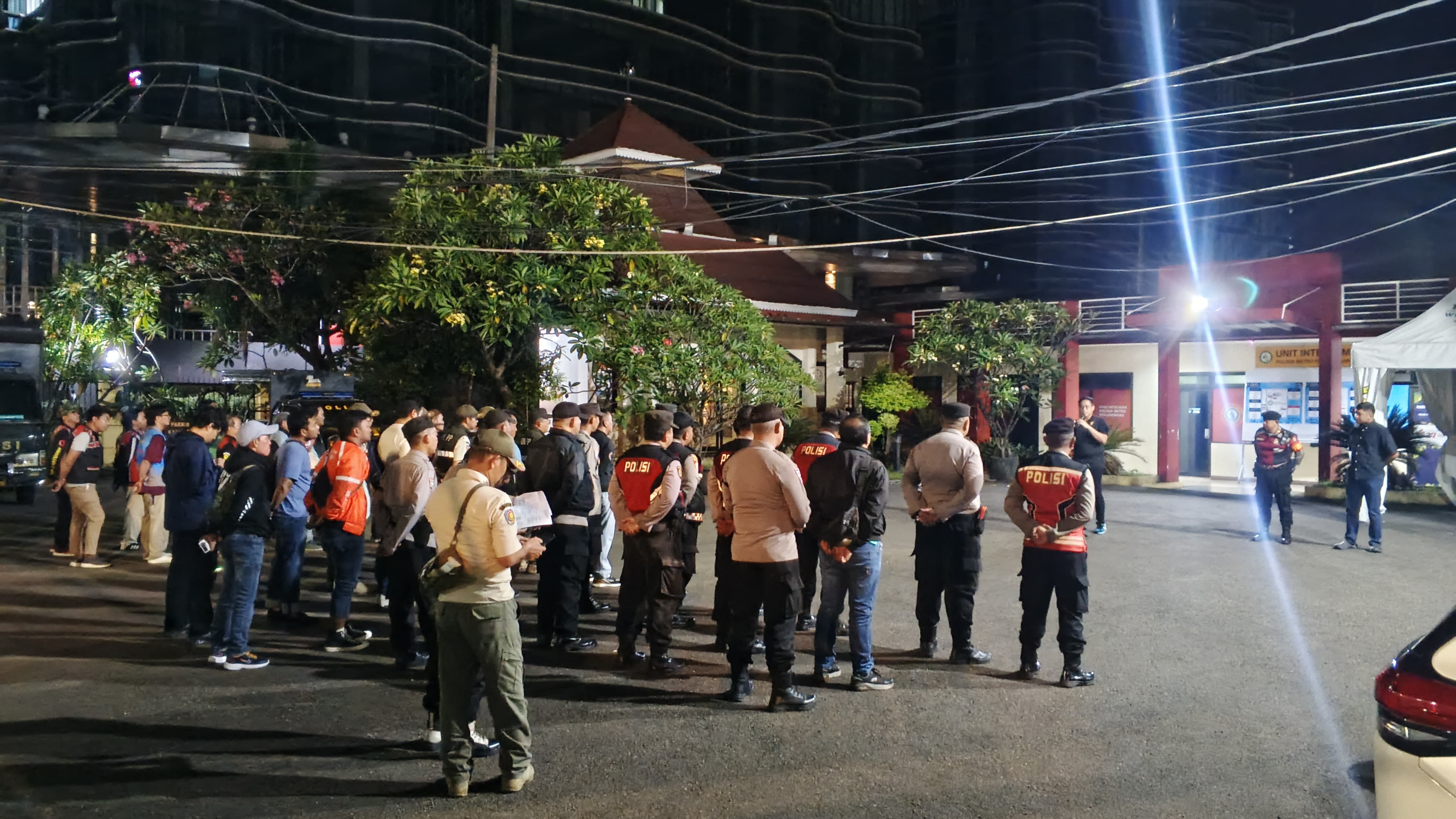 Jaga Jakarta, Polsek Metro Penjaringan Gelar Apel Gabungan KRYD Antisipasi Tawuran dan Kejahatan Jalanan