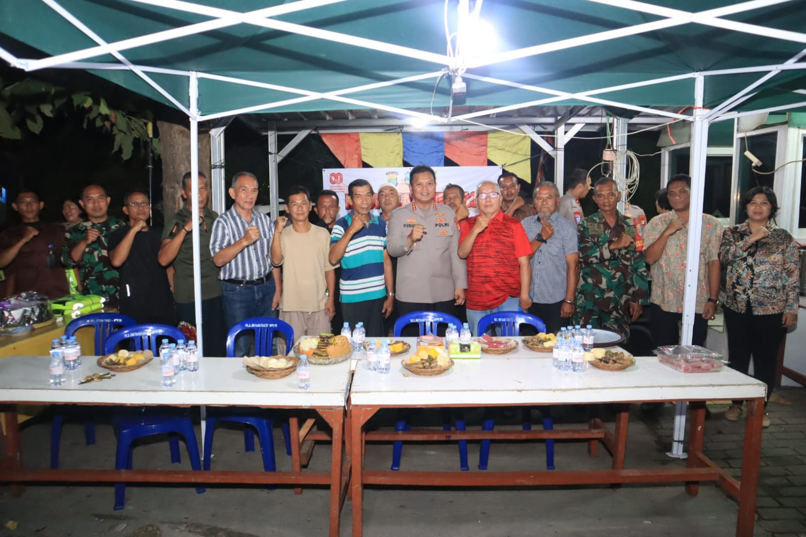 Kunjungan Kapolres ke Poskamling Taman Wisma Asri RT 08/032 Teluk Pucung Bekasi Utara