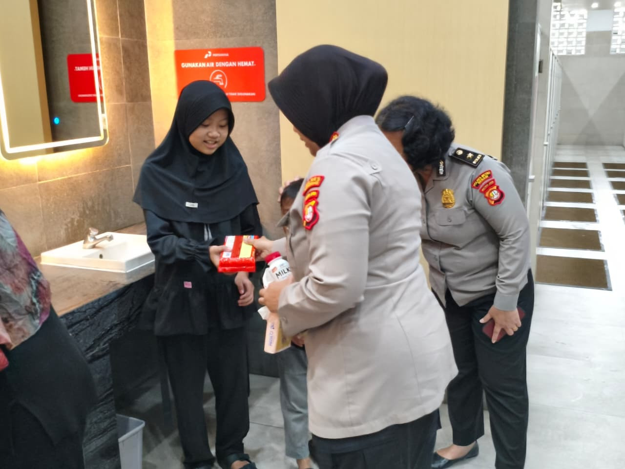 Gerak Cepat, Kapolres Metro Bekasi : Pos Pengamanan Disiagakan Maksimal Siap Berikan Pelayanan Puncak Arus Balik 2026