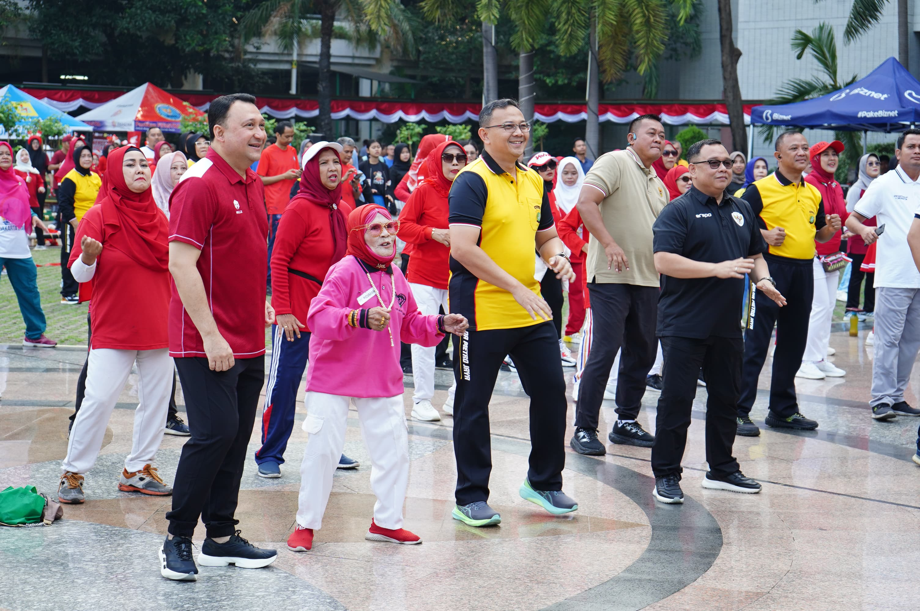 Kapolres Metro Jakarta Utara dan Walikota Gelar Senam Pagi Primadona, Diikuti Ratusan Peserta Meriahkan Acara