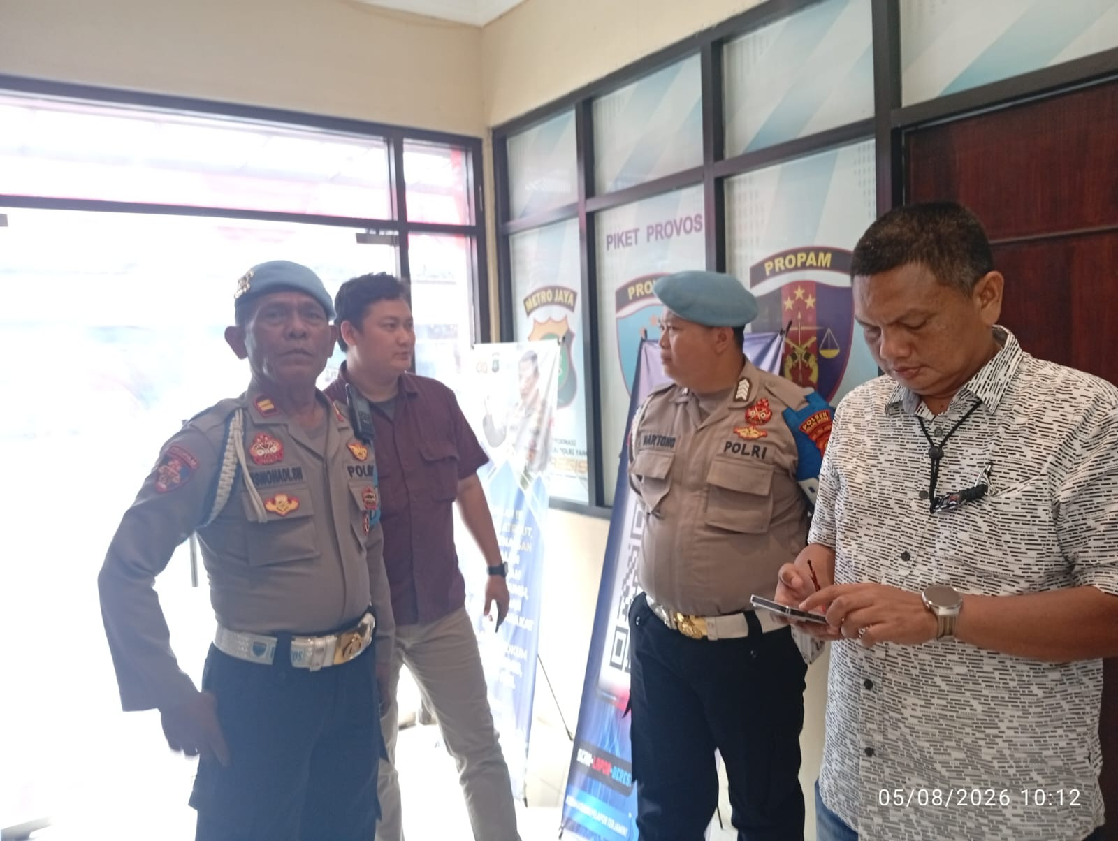 Bid Propam Polda Metro Jaya Supervisi SPKT dan Sat Tahti Polsek Kelapa Gading, Tekankan Profesionalisme Pelayanan Publik