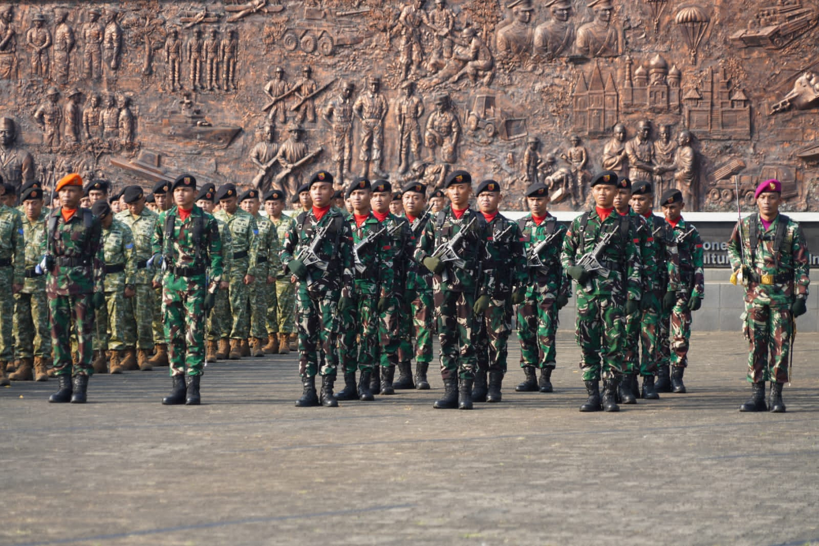 Mabes TNI Gelar Upacara Peringatan Hari Anak Nasional ke-42 Tahun 2026