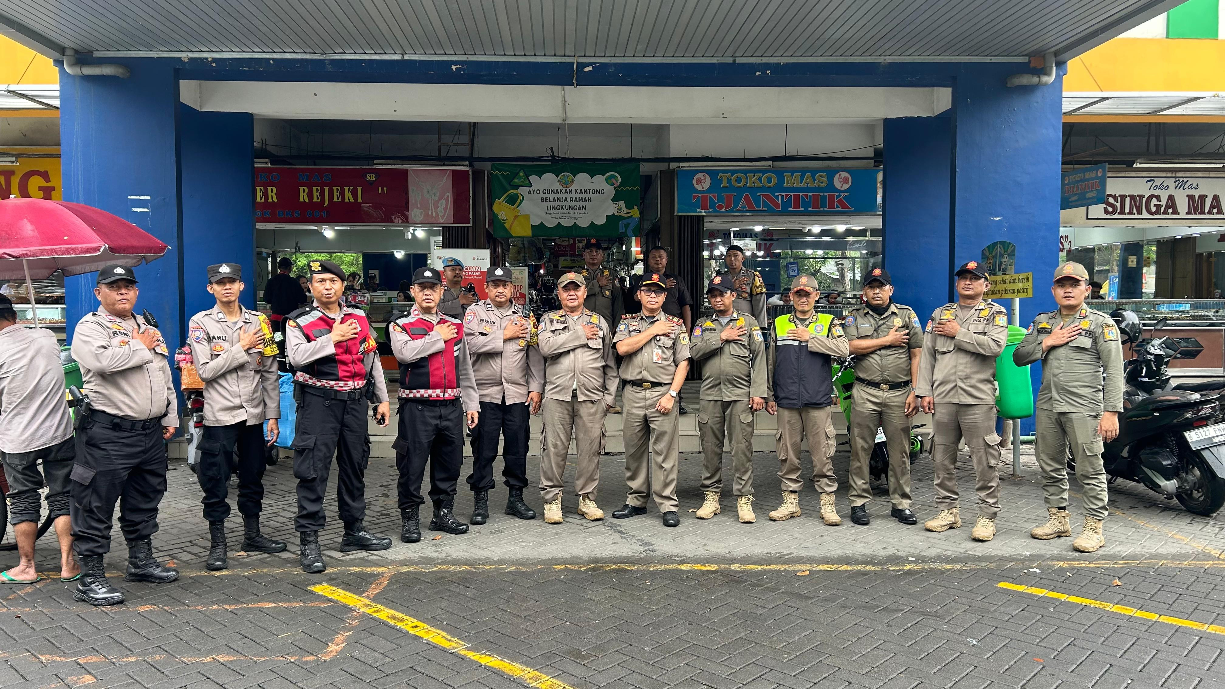Polsek Koja Gelar Patroli KRYD, Jaga Keamanan di Sentra Ekonomi Jakarta Utara