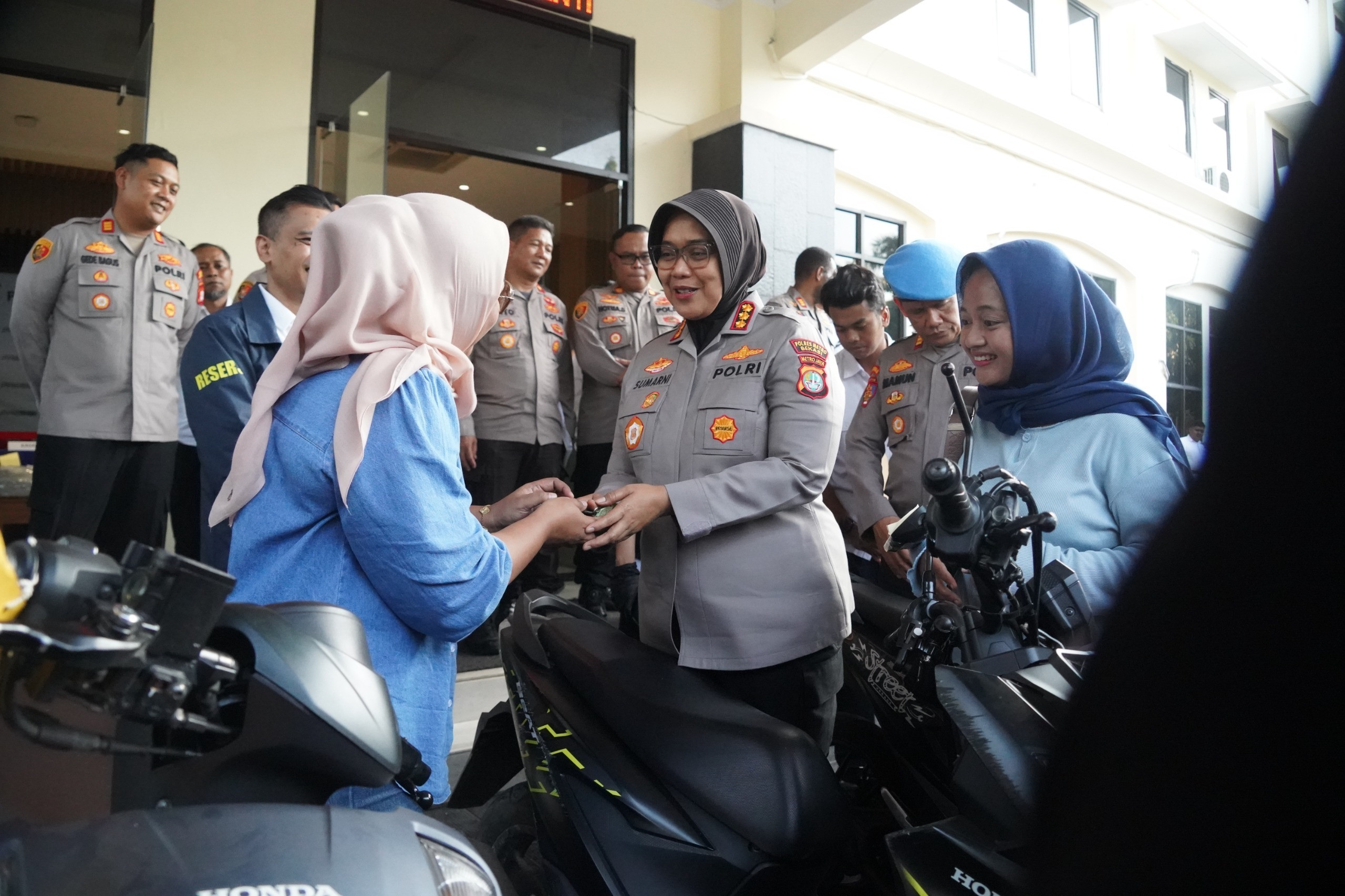 Polres Metro Bekasi Amankan 25 Tersangka Curanmor dan Pencurian Rumah Kosong