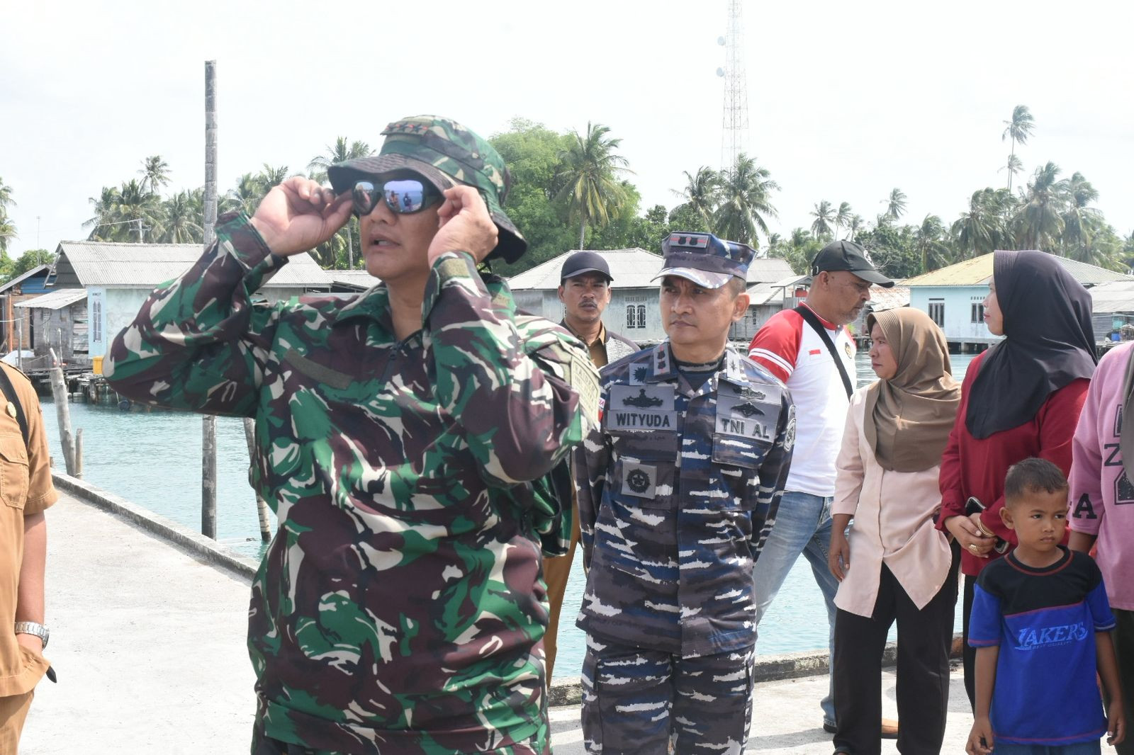 Danlanal Bintan Dampingi Pangkogabwilhan I Kunjungi Penangkaran Penyu Pulau Mapor, Perkuat Konservasi Laut dan Sinergi Strategis
