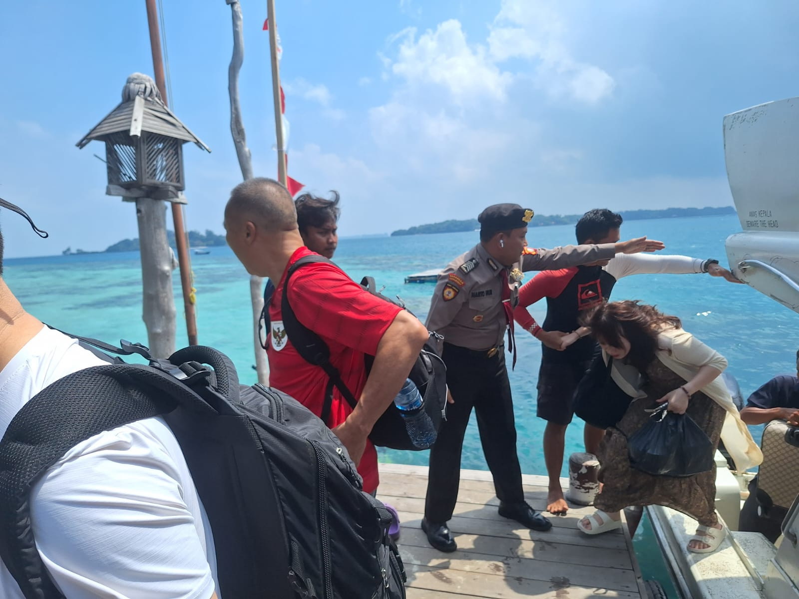 Kapolres Kepulauan Seribu Pastikan Keamanan dan Kenyamanan Wisata Lewat Pengamanan Dermaga di Pulau-Pulau